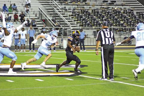 Tony Grant and the Mount Pleasant Tigers evened their district record at 1-1 after a 17-7 win over Marshall last week. The Tigers travel to Nacogdoches this week to take on the Dragons. TRIBUNE PHOTO / QUINTEN BOYD