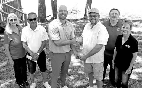 (L to R) Dayna Brownly, Jimmy Harbour, Ryan Dunavant, Mayor Wesley Lyon, Ross Hyde, Jaletta “Judi” Farmer