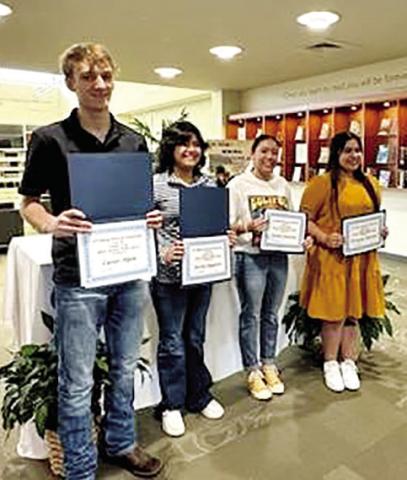 Local seniors awarded library scholarship