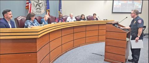 City council opens discussion  with citizens during animal  ordinances workshop