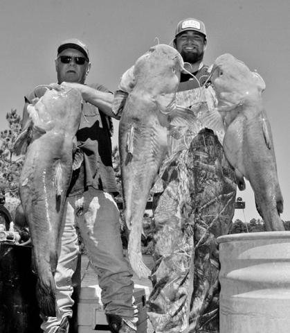 Team Peckerwood’s James Hillard and Hunter McMillion earned $4740.00 for taking the top spot in the Heaviest Three Fish Stringer division if the “The Op Masters” tournament with three flatheads totaling 116.1 pounds. The 3rd annual benefit tournament raised nearly $15,000 for cancer patient, Megan Kelly.