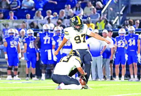 Alberto Avila nails a field goal vs Sulphur Springs to give the Tigers an early lead.