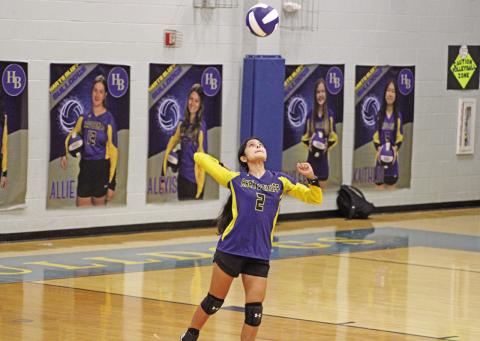 Harts Bluff’s Alexa Arzate prepares to serve during a recent game. The Lady Bulldogs, currently in third place in District 17-2A, hosted Detroit Friday and will host Rivercrest Tuesday evening. TRIBUNE PHOTO / QUINTEN BOYD