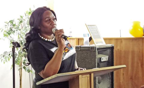 	Daingerfield local hosts book signing