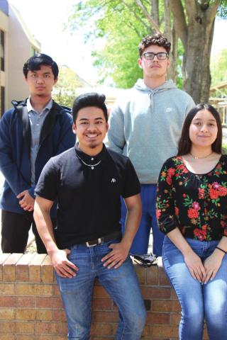 Goin’ Gold Band drum majors announced