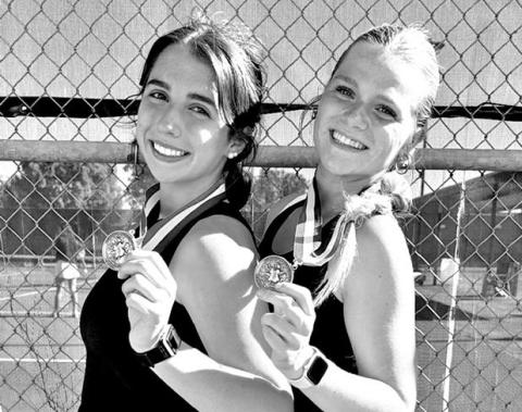 Chapel Hill Tennis Shines at District Tournament, Sends 10 to Regionals