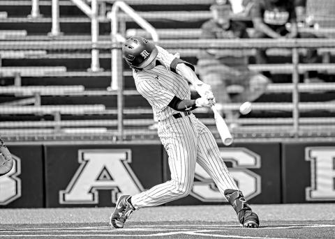 Bennett Wall connects in the bottom of the 4th with a towering home run into left-center field. Wall led the tigers with 3 RBIs.