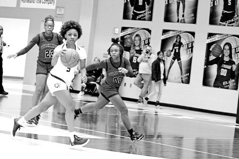 Kendall Walker and the Mount Pleasant Lady Tigers remained undefeated on the season with a 39-26 win at Whitehouse Tuesday. Mount Pleasant hosted Hallsville Friday and will play at Texas High Tuesday. TRIBUNE PHOTO / QUINTEN BOYD