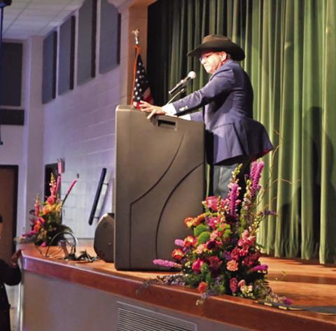 Chamber of Commerce celebrates with banquet