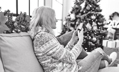 Texting your season’s greetings and gratitude this holiday seasons