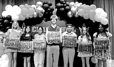 Chapel Hill High School Recognizes Students Through Academic Blanket Program