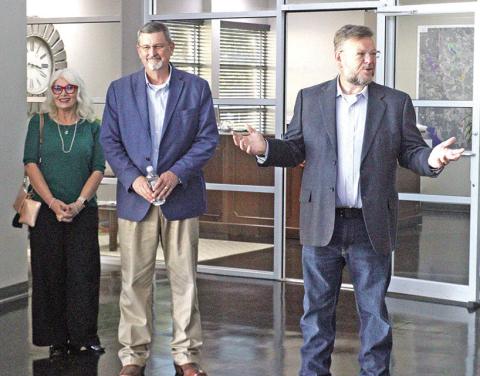 Mayor Wesley Lyon II (right) encourages all in attendance to meet City Manager Rob Vine (middle) and wife Kristy Vine (left).