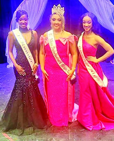 (left to right) Rhylei Porter, Kaidlen Key, Brenley Maull putting on their most radiant smiles COURTESY PHOTOS / KARRIE HARGRAVE